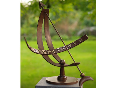 Cadran solaire flèche - Statue en bronze
