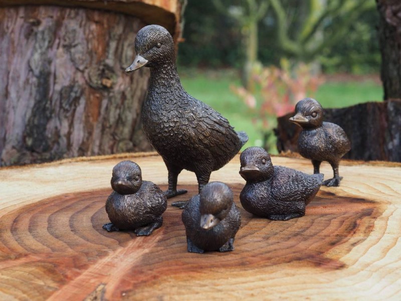 Statue en bronze : Famille de 5 Canards