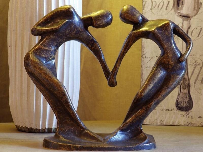 Statue en bronze : Couple Danse Main dans la Main