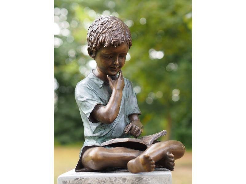 Statue en bronze : Enfants lisants
