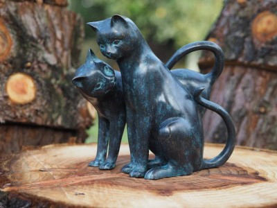 Statue en bronze : 2 Chats Câlins