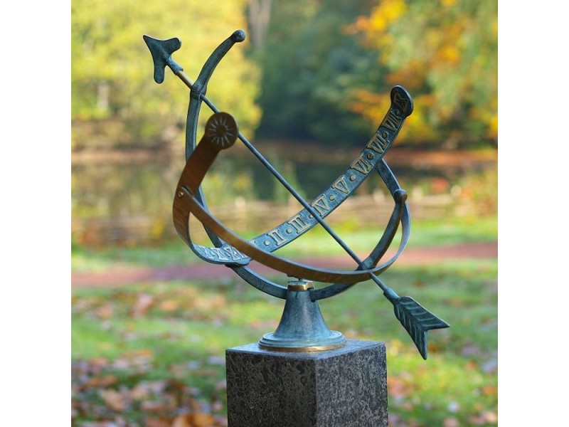 Statue en bronze : Cadran solaire