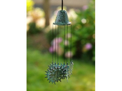 Statue en bronze : Carillon avec des soleils
